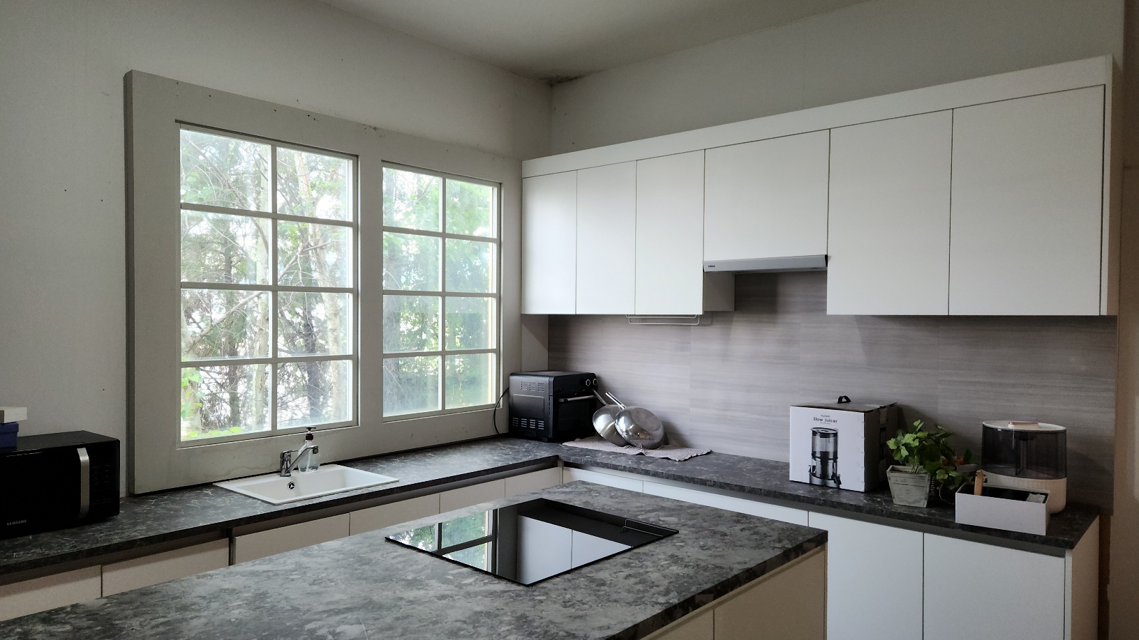 UNIQUEMAIN 대형LED/컨셉 렌탈스튜디오